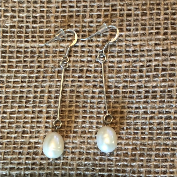 Jewelry - Freshwater pearl drop earrings